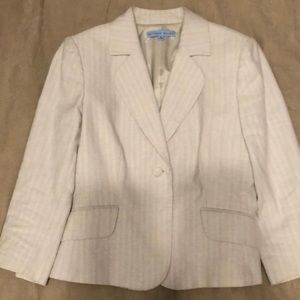 Women’s blazer